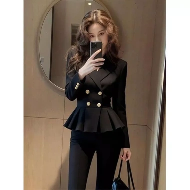 Blazer nữ thu đông màu đen thiết kế filigree eo cao cấp - Giá chỉ 635.041₫ 3 Blazer nữ thu đông màu đen thiết kế filigree eo cao cấp - Giá chỉ 635.041₫ 3