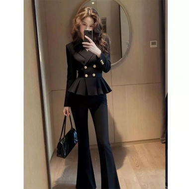 Blazer nữ thu đông màu đen thiết kế filigree eo cao cấp - Giá chỉ 635.041₫ 4 Blazer nữ thu đông màu đen thiết kế filigree eo cao cấp - Giá chỉ 635.041₫ 4