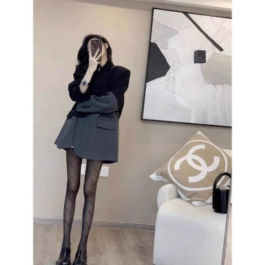 Blazer Nữ Xuân Thu Niche Hẹp Eo - Phong Cách Sang Trọng, Thời Trang Chiến Phố