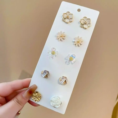 Bộ 10 bông tai ngọc trai kim cương hình nơ trái tim Hàn Quốc thanh lịch cho nữ - Giá 65.800đ
