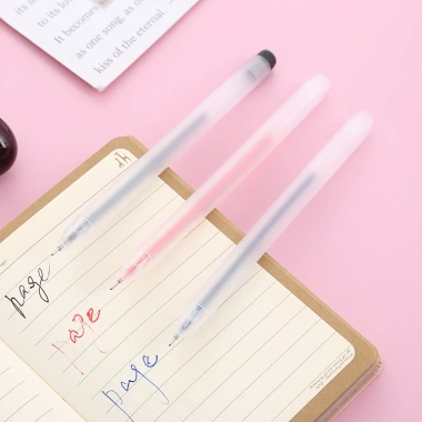 Bộ 10 bút gel vỏ trong nhám, mực đen-xanh, ngòi 0.5mm, viết đậm êm, không tắc, chỉ 15.000đ