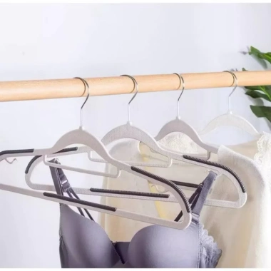 Bộ 10 Móc Treo Quần Áo Chống Tuột – Tiện Lợi, Dễ Phơi Ngoài Trời – Giá 48.000đ