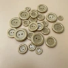 Bộ 10 Nút vân gỗ nhựa bóng - Trang trí handmade, kết áo, giá ưu đãi 15.000 VND 2
