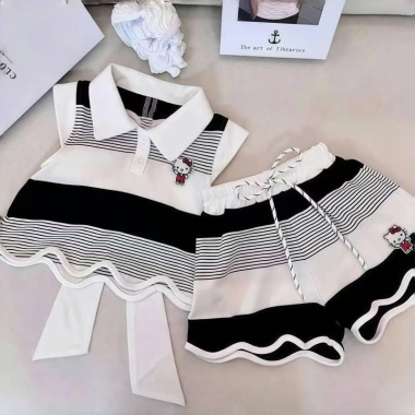 Bộ 2 món Quần short Vest đại học cho bé gái 2-6 tuổi - Trang phục kỳ nghỉ thời trang, giảm giá ưu đãi