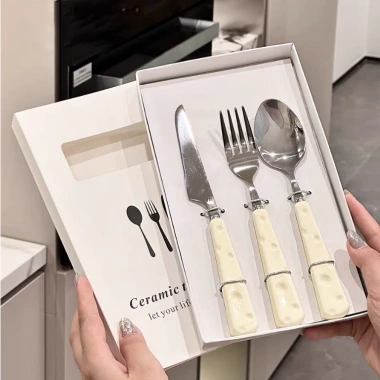 Bộ 3 Món Dĩa Thìa Dao Hình Phô Mai - Đồ Ăn Trái Cây Nĩa Súp Màu Kem Sang Trọng, Giá 29.900₫ 9 Bộ 3 Món Dĩa Thìa Dao Hình Phô Mai - Đồ Ăn Trái Cây Nĩa Súp Màu Kem Sang Trọng, Giá 29.900₫ 9