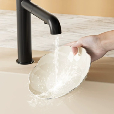 Bộ 4 Đĩa Nhựa Viền Bạc Hình Hoa Lòng Sâu - Khay Bánh Kẹo, Hạt Hướng Dương, Decor Tết