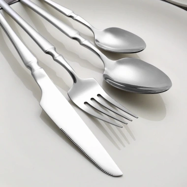 Bộ 4 Đồ Ăn Thép Không Gỉ Đơn Giản – Dao Nĩa Thìa, Flatware & Bộ Dao Kéo, Giá 63.250₫