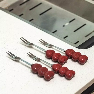Bộ 4 Nĩa Trái Cây Hình Trái Tim - Xiên Thực Phẩm Thanh Lịch, Dùng cho Tráng Miệng, Salad, Bánh - Giá chỉ 200k 2 Bộ 4 Nĩa Trái Cây Hình Trái Tim - Xiên Thực Phẩm Thanh Lịch, Dùng cho Tráng Miệng, Salad, Bánh - Giá chỉ 200k 2