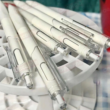 Bộ 5 bút gel nước vỏ trắng và 50 ngòi 0.5mm, mực đen viết êm mượt, phù hợp học sinh sinh viên văn phòng - Giá chỉ 40.900 VND 4
