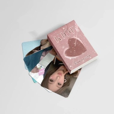 Bộ 50 Thẻ Laser KISS OF LIFE Photocards Holographic LOMO Card KPOP Album - Giá 57.200₫ 4 Bộ 50 Thẻ Laser KISS OF LIFE Photocards Holographic LOMO Card KPOP Album - Giá 57.200₫ 4