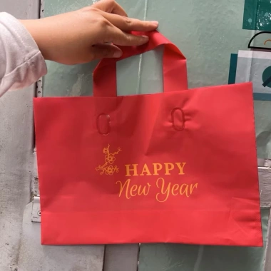 Bộ 50 túi quà Tết Happy New Year – Giá ưu đãi 118.000đ, màu sắc tươi, thiết kế hiện đại