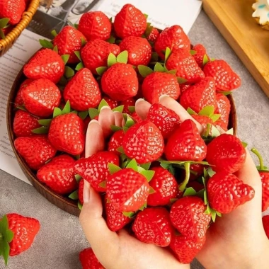 Bộ 5/10 Chiếc Dâu Tây Nhân Tạo Nhựa - Trang Trí Giáng Sinh, Bánh Cưới, Tiệc Ảnh, Giá 29.260₫