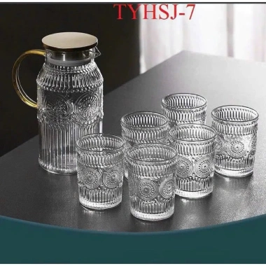 Bộ 6 bình kèm thủy tinh họa tiết mặt trời vân kẻ sọc - Giá 130.000đ, chất lượng cao Bộ 6 bình kèm thủy tinh họa tiết mặt trời vân kẻ sọc - Giá 130.000đ, chất lượng cao