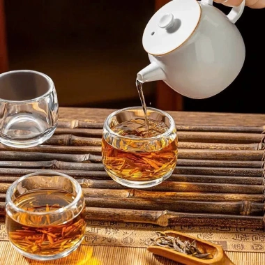 Bộ 6 chén ly uống trà thủy tinh 80ml lục thuỷ sang trọng dày dặn - Giá 105.000đ 2 Bộ 6 chén ly uống trà thủy tinh 80ml lục thuỷ sang trọng dày dặn - Giá 105.000đ 2