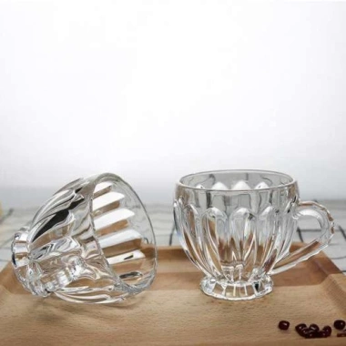 Bộ 6 ly thủy tinh cao cấp có quai cầm - Giá ưu đãi 63.000đ, chất lượng sang trọng cho bàn ăn hiện đại
