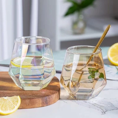 Bộ 6 ly thủy tinh cao cấp và cốc kim cương, kèm úp và khay - Giá ưu đãi 159,900₫ 3 Bộ 6 ly thủy tinh cao cấp và cốc kim cương, kèm úp và khay - Giá ưu đãi 159,900₫ 3