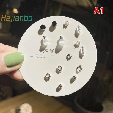 Bộ 7 đôi bông tai nữ hình học nhỏ Hàn Quốc - Nhiều cặp dễ thương, giảm 23% 17 Bộ 7 đôi bông tai nữ hình học nhỏ Hàn Quốc - Nhiều cặp dễ thương, giảm 23% 17