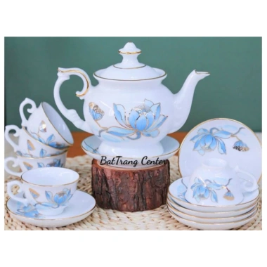 Bộ 8 mẫu ấm chén trà Bát Tràng men trắng vẽ vàng họa tiết hoa sen, đài, 500ml - Đồ gốm sứ cao cấp, giá ưu đãi 471,385₫
