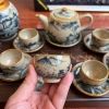 Bộ ấm chén Bát Tràng cao cấp men hoàng tộc, vẽ tay sơn thuỷ, ấm trà giả cổ sang trọng – giảm còn 750.000₫ 6