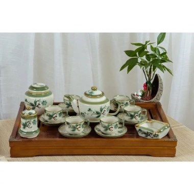 Bộ ấm chén Bát Tràng chữ thập kèm 3 phụ kiện: hộp chè, đựng nước, lọ tăm – Giá 330.000₫ 2 Bộ ấm chén Bát Tràng chữ thập kèm 3 phụ kiện: hộp chè, đựng nước, lọ tăm – Giá 330.000₫ 2