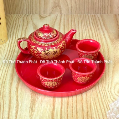 Bộ ấm chén đỏ gấm thờ Thần Tài, ấm trà cao cấp, thiết kế sang trọng, giảm giá 5 Bộ ấm chén đỏ gấm thờ Thần Tài, ấm trà cao cấp, thiết kế sang trọng, giảm giá 5