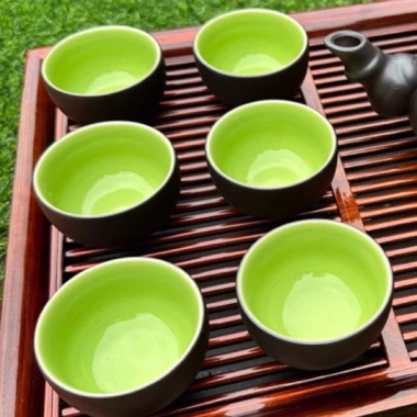 Bộ ấm chén gốm sứ tử sa Bát Tràng màu đen 1 ấm và 6 chén lòng xanh Giá ưu đãi 165.000 VND 7