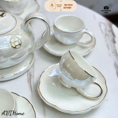 Bộ Ấm Chén Sứ Viền Vàng Uống Trà + Đĩa Rời Sang Trọng – Quà Tặng Ý Nghĩa Giá 840k VND