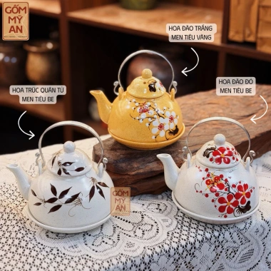 Bộ ấm chén trà Gốm sứ Bát Tràng men tiêu hoạ vẽ tay - Cao cấp, giảm giá 500.000₫ 5 Bộ ấm chén trà Gốm sứ Bát Tràng men tiêu hoạ vẽ tay - Cao cấp, giảm giá 500.000₫ 5