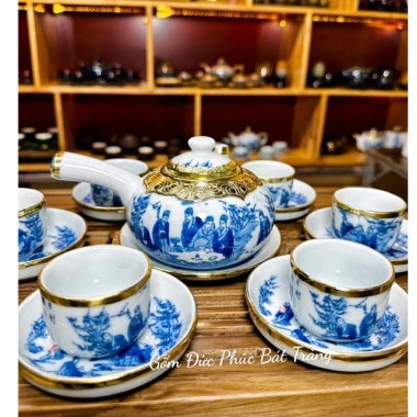 Bộ Ấm Chén Trà Men Lam Hoạ Tiết Trúc Lâm Thất Hiền Tay Cầm Ngang, Bọc Đồng, Gốm Bát Tràng, Giá ưu đãi 300.000₫