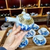 Bộ Ấm Chén Trà Men Lam Hoạ Tiết Trúc Lâm Thất Hiền Tay Cầm Ngang, Bọc Đồng, Gốm Bát Tràng, Giá ưu đãi 300.000₫ 4