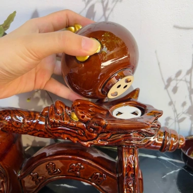 Bộ ấm chén trà Trâu Vàng xoay 360 độ độc đáo - thiết kế mộc mạc, gắn liền quê hương, giá ưu đãi 885.000₫