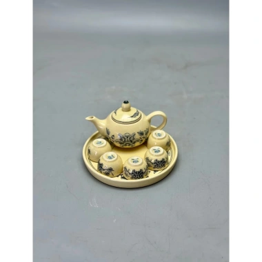 Bộ ấm trà thờ gốm Chu Đậu truyền thống: thiết kế tinh tế, giảm 23% chỉ 319.200₫ 2