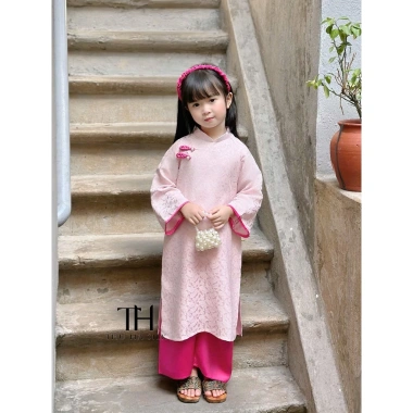 Bộ Áo Dài Bé Gái Hồng Gấm Đính Cúc - Áo Dài Trung Thu và Tết Cam C25.650 4 Bộ Áo Dài Bé Gái Hồng Gấm Đính Cúc - Áo Dài Trung Thu và Tết Cam C25.650 4