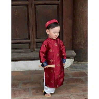 Bộ áo dài Tết bé trai NB25.620 - Vải gấm ánh kim đỏ, tặng khăn xếp, chỉ 289k 5