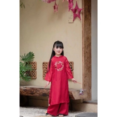 Bộ áo dài tết cúc chi cho bé gái - tơ lụa mềm mịn, tặng kèm bờm, giá chỉ 325.000 2