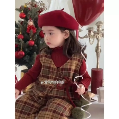 Bộ áo liền quần len kẻ sọc Giáng sinh bé gái Hàn Quốc 2 mảnh dệt kim giảm giá 3 Bộ áo liền quần len kẻ sọc Giáng sinh bé gái Hàn Quốc 2 mảnh dệt kim giảm giá 3