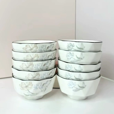 Bộ bát ăn cơm kim cương hoa cúc gốm sứ, chén dĩa trắng – giá chỉ 150.000₫