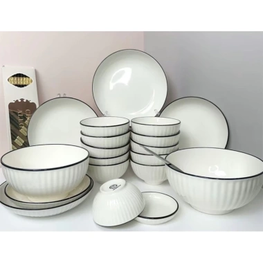 Bộ bát đĩa 21 chi tiết sang xịn, chén đĩa trắng viền đen tráng men cao cấp kèm đũa muôi canh - Giá ưu đãi 243.000₫