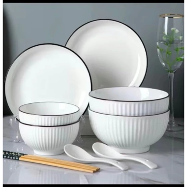 Bộ bát đĩa 21 chi tiết sang xịn, chén đĩa trắng viền đen tráng men cao cấp kèm đũa muôi canh - Giá ưu đãi 243.000₫