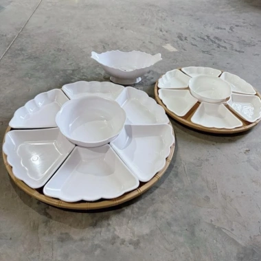 Bộ Bát Đĩa 5 Cánh Hoa Mặt Trời, Khay Mây Nhựa 2 Size, Cúng Gia Tiên - 155.000đ