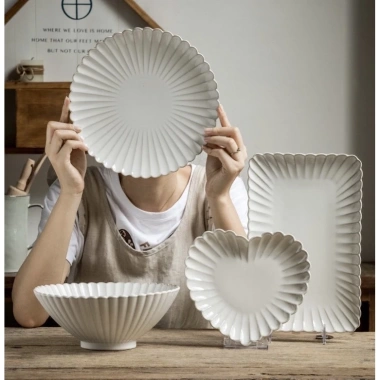 Bộ bát đĩa cúc trắng cao cấp, sứ trắng sang trọng, decor hiện đại, chỉ 38.000₫