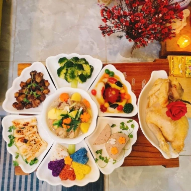 Bộ bát đĩa hoa mặt trời trắng trơn nhựa Việt Nhật - Thắp hương, thờ cúng gia tiên, giảm còn 219.000đ