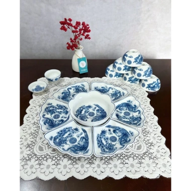 Bộ bát đĩa hoa mặt trời vẽ rồng phượng thờ cúng, 3 size 38‑45‑54cm - Sứ Bát Tràng, giảm giá 480.000đ 6 Bộ bát đĩa hoa mặt trời vẽ rồng phượng thờ cúng, 3 size 38‑45‑54cm - Sứ Bát Tràng, giảm giá 480.000đ 6