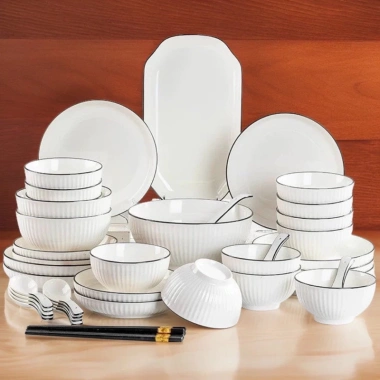 Bộ Bát Đĩa Sứ BT Cao Cấp Trắng Viền Đen Men Sáng Mịn - Giá chỉ 95.000đ, giảm 21.850đ