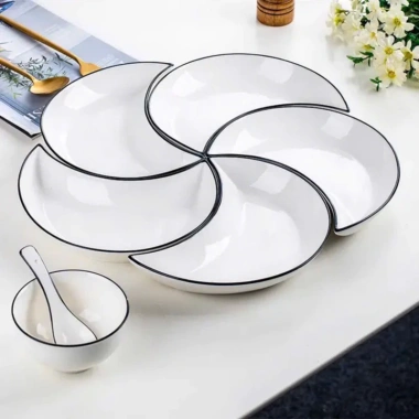 Bộ bát đĩa sứ decor hoa mặt trời: Sét đĩa mặt trăng 5 cánh trắng viền đen 42cm, giá 85.000₫ 5
