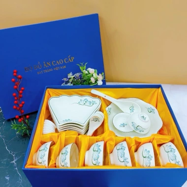 Bộ Bát Đĩa Sứ Trắng Cúng Gia Tiên 3 Size - Hoạ Tiết Sen Xanh Vẽ Tay - Quà Tặng Ý Nghĩa 280k