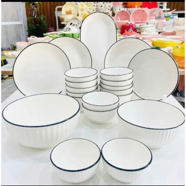 Bộ bát đĩa trắng viền đen men cao cấp - Giá ưu đãi 14.900 VND, chất lượng sang trọng, phù hợp mọi không gian 3 Bộ bát đĩa trắng viền đen men cao cấp - Giá ưu đãi 14.900 VND, chất lượng sang trọng, phù hợp mọi không gian 3