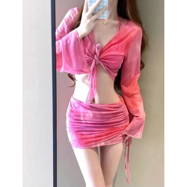 Bộ bikini 4 chi tiết QCCC KUNKUN BKN47: áo tắm đệm ngực, áo choàng dài tay, chỉ 179k
