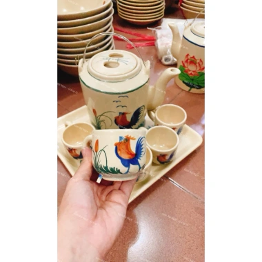 Bộ bình tích gà gốm xưa Lái Thiêu - kèm dĩa vuông và 6 ly trà, giảm còn 375k