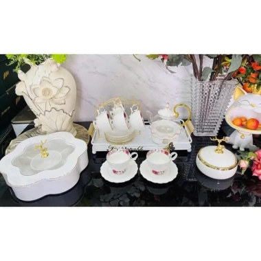 Bộ Bình Trà Ấm Chén kèm khay, lót tách, bếp châm trà viên vàng - Giá ưu đãi 1.268.000 VND